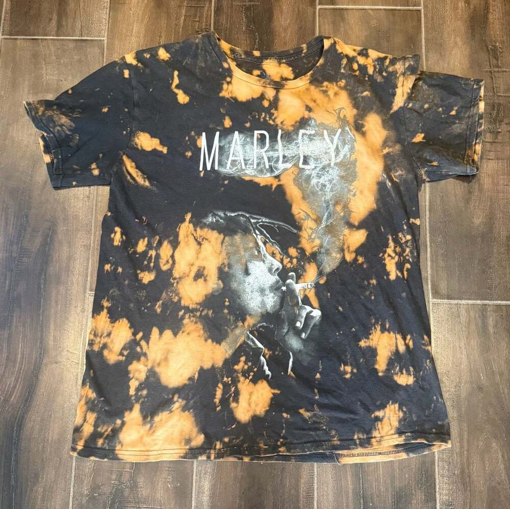 Zion Rootswear Bob Marley Smoking Graphic Bleach Wash T-Shirt